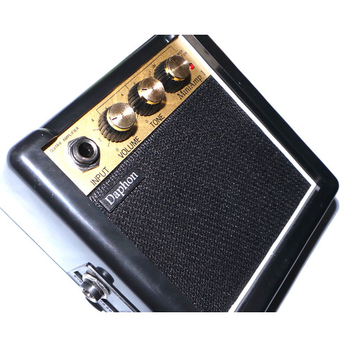 Daphon Battery Powered 3W Mini Guitar Amplifier