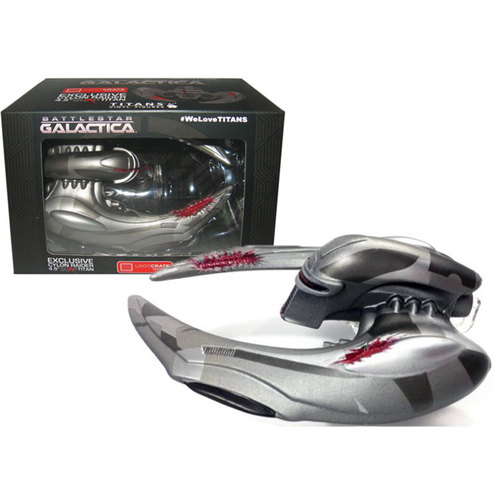 Titans Vinyl Figures - Battlestar Galactica Cylon Raider Scar - Loot Crate Exclusive - New, Mint Condition